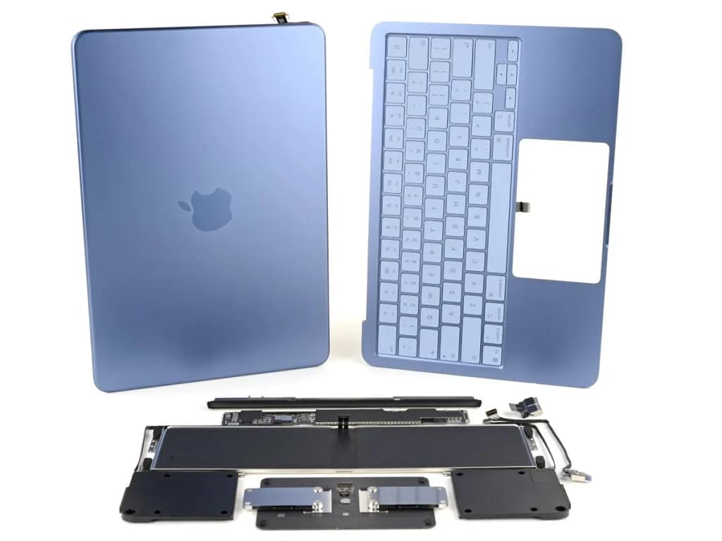 Teardown baterai MacBook Neo iFixit